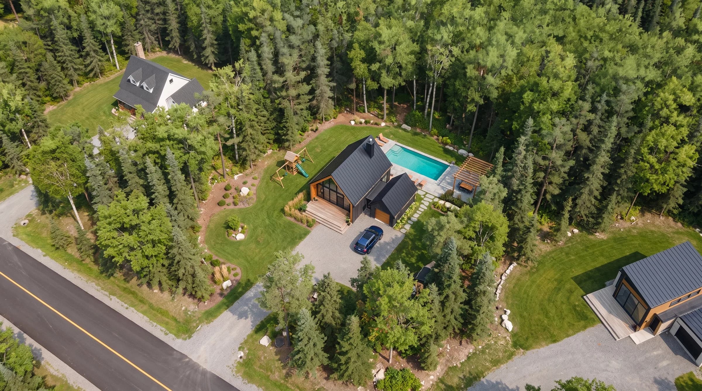 Illustration d’un chalet nordique sur le terrain 26, dans la forêt